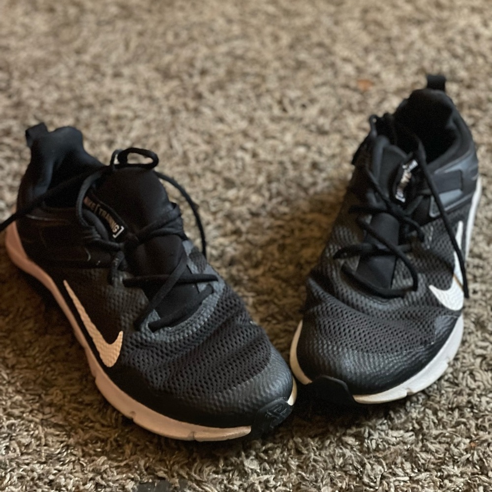 Black Nike training, 10 shoes for sale